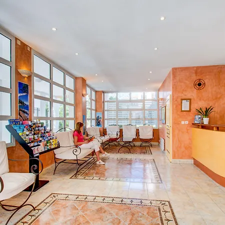 Vacanceole - Les Calanques Du Parc Aparthotel