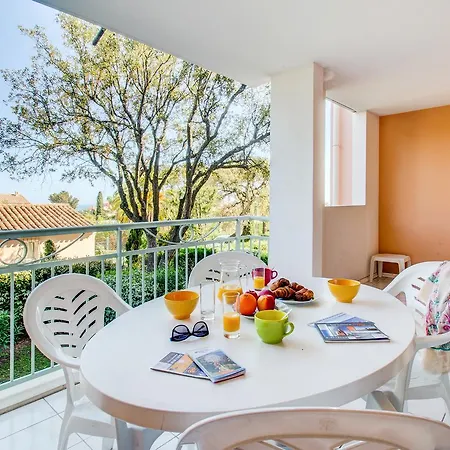 アパートホテル Vacanceole - Les Calanques Du Parc 3*