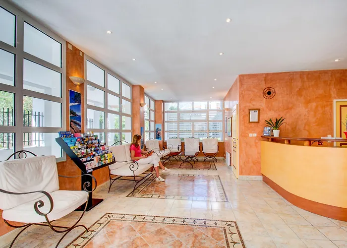 Vacanceole - Les Calanques Du Parc Hotel apartamentowy