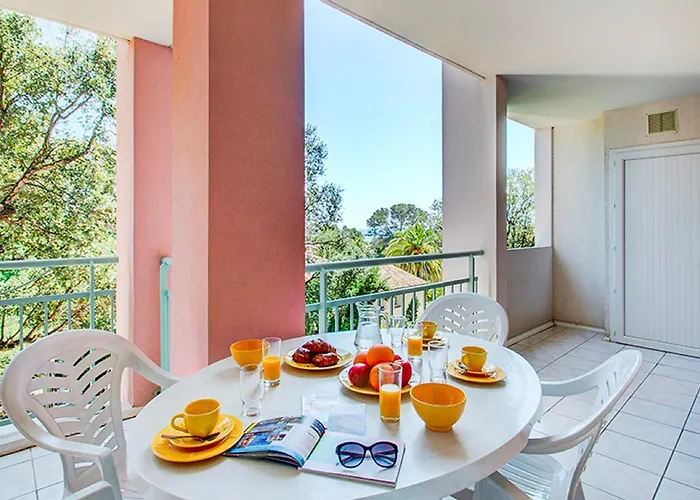 Vacanceole - Les Calanques Du Parc Hotel apartamentowy Fréjus