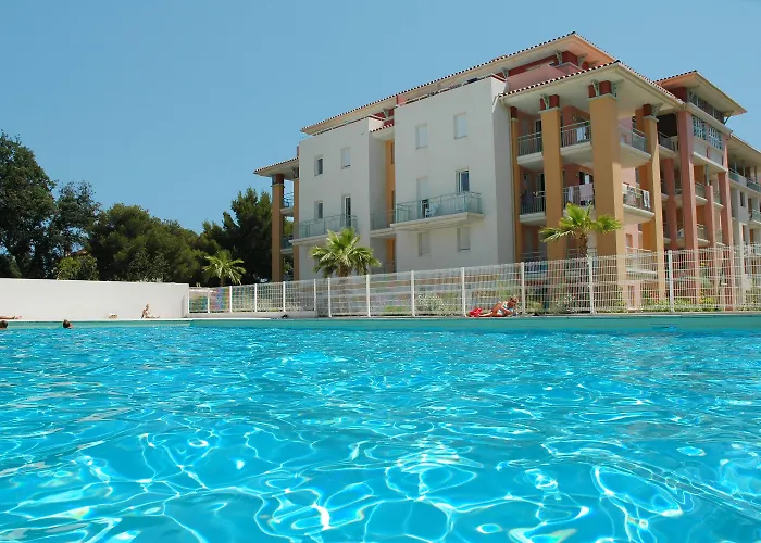 Vacanceole - Les Calanques Du Parc Hotel apartamentowy Fréjus